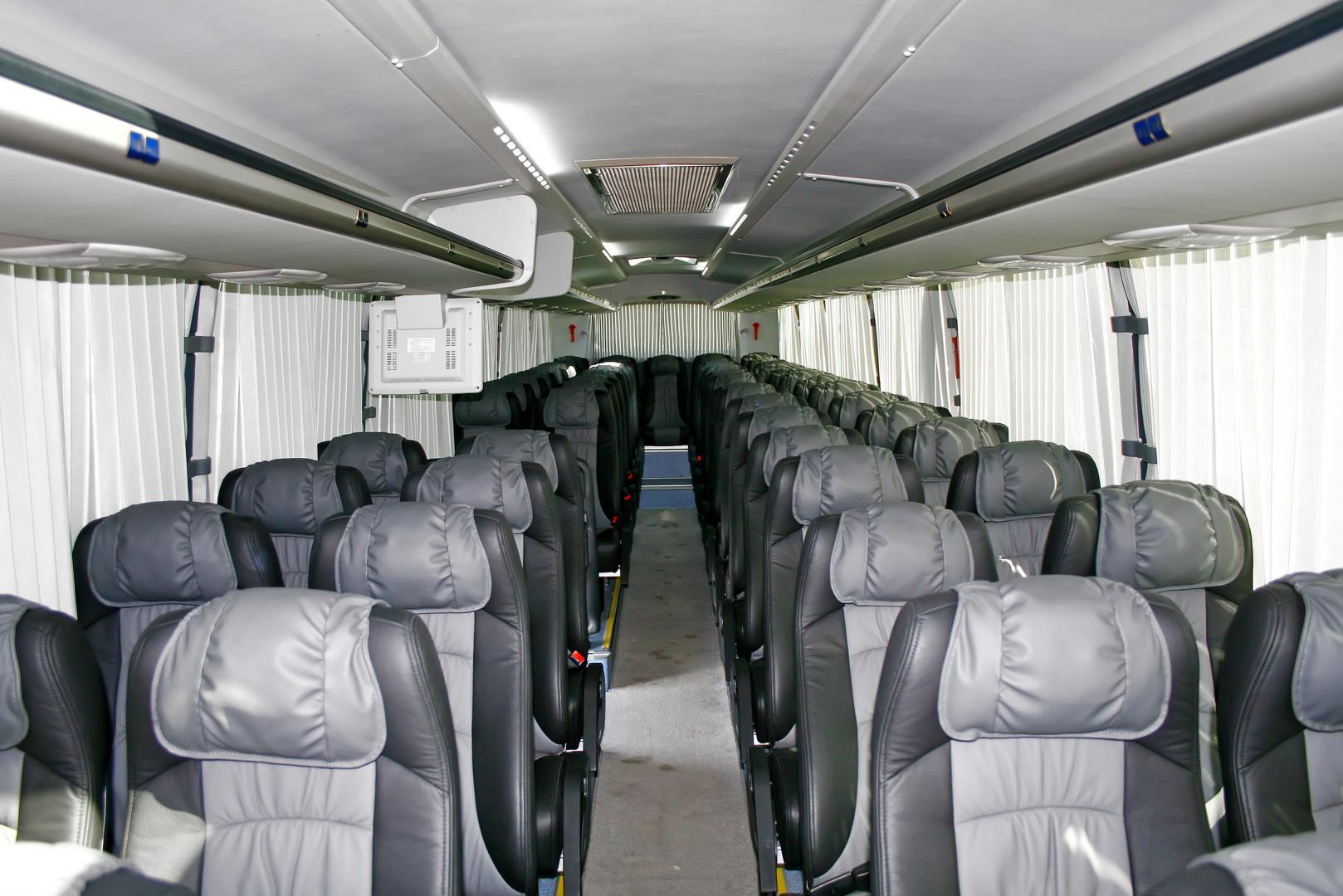 Minibus rental with driver Bordeaux
